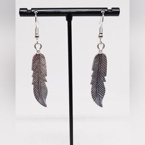 Feather earrings women's dangle silver New e55